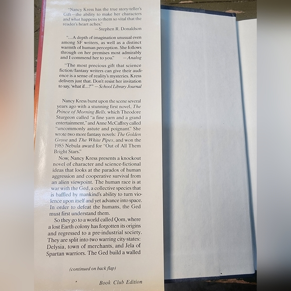 An Alien Light by Nancy Kress Vintage SciFi Fantasy Hardcover Book - Picture 3 of 4